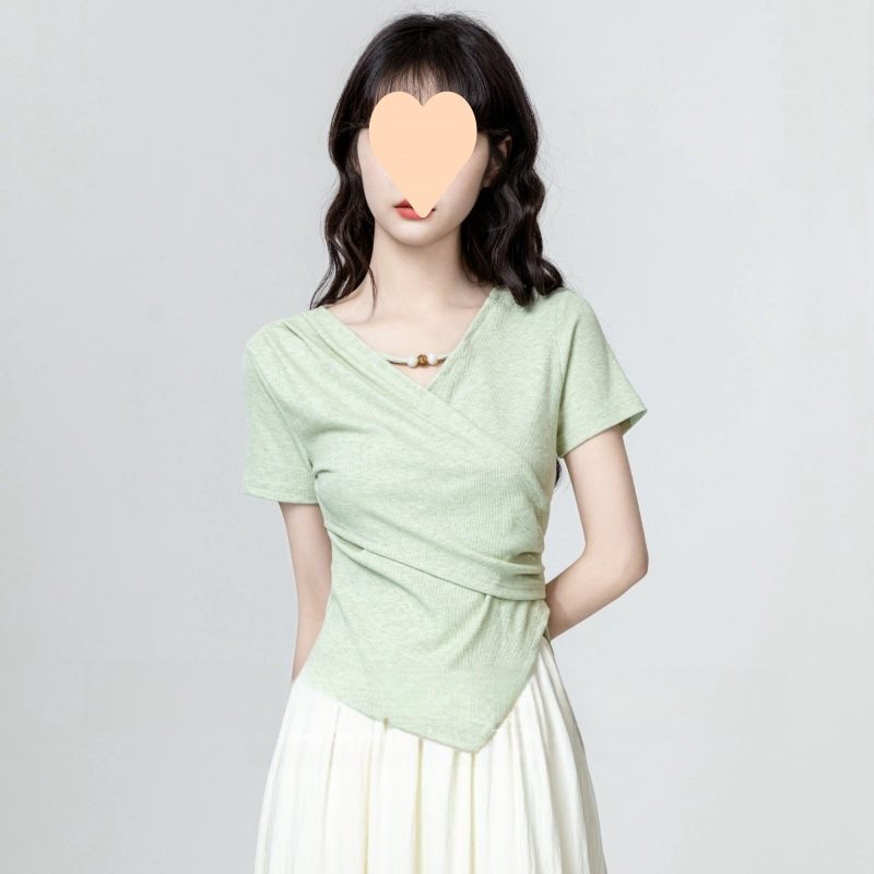 绿色领短袖恤女夏季2025新款不规则交叉收腰显瘦正肩体恤短上衣|undefined
