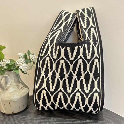 Niche Design Personal Knitted Bag Versatile Knitted Shoulder Bag Woven Bag Handbag Tote Bag Spring Women's Bag