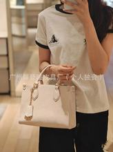 �H�¿��۷�ɫonthegoС̖�ִ���Ƥ���ذ���б��μ�����Ů��