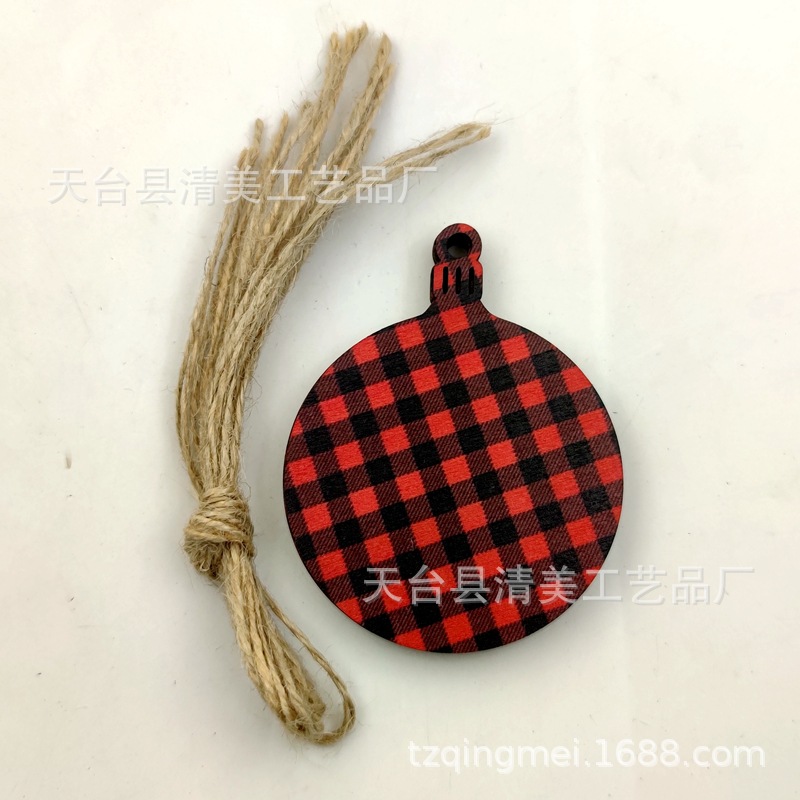 33 rojo y negro Plaid SERIE DE Navidad madera chips colgantes decorativos de Navidad se pueden combinar libremente con 10 piezas en un paquete