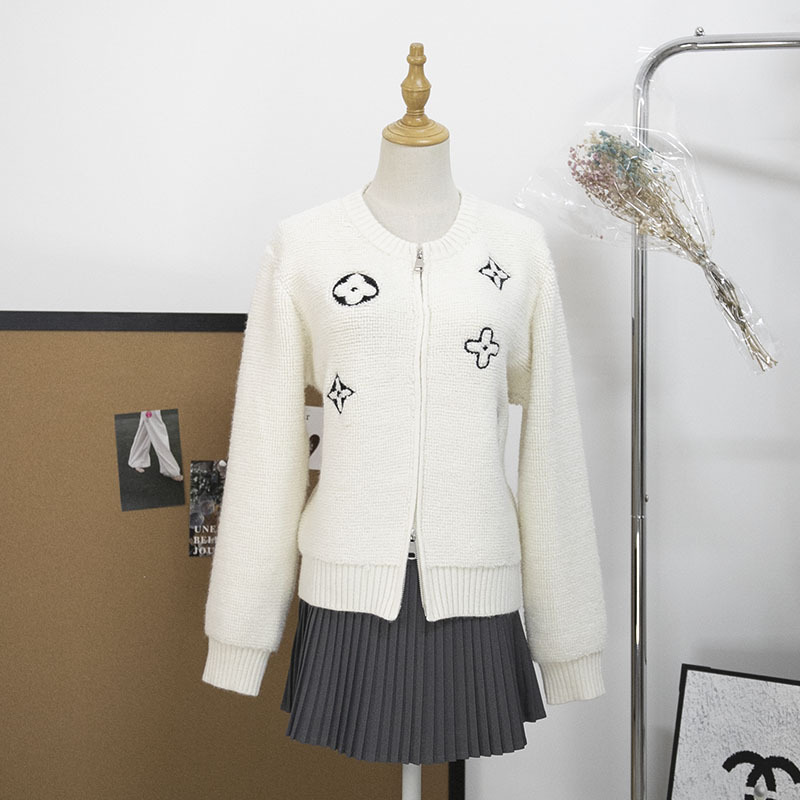 Winter New Style Fragrant Knitted Graphic Embroidered Zipper Cardigan Women's Long-Sleeved Round Neck Loose Slim Sweater Jacket