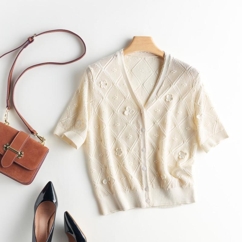 25 Spring and Summer New Xiaohe Same Style Full Body Flower V Neck Rhombus Plaid Cut Out Crochet Knitted Short-Sleeved Cardigan for Women 25 Spring and Summer New Xiaohe Same Style Full Body Flower V Neck Rhombus Plaid Cut Out Crochet Knitted Short-Sleeved Cardigan for Women