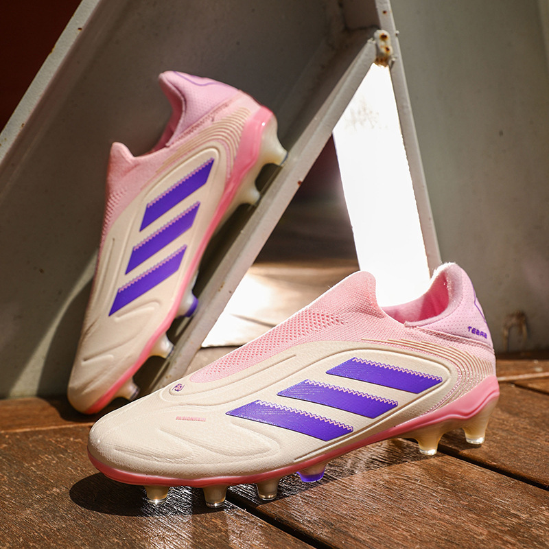 2025 New Seamless Offset Printing Copa Natural Grass Laceless Football Shoes for Male and Female Students Competition Training Shoes 2025 New Seamless Offset Printing Copa Natural Grass Laceless Football Shoes for Male and Female Students Competition Training Shoes