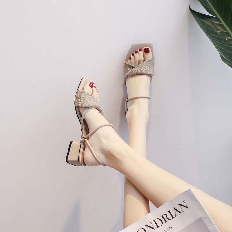2022 New Summer Style Chunky Mid-Heel Fairy-Style Sandals for Women, Suitable for Pairing with Dresses, Versatile and Fresh-Looking High-Heeled Sandals 2022 New Summer Style Chunky Mid-Heel Fairy-Style Sandals for Women, Suitable for Pairing with Dresses, Versatile and Fresh-Looking High-Heeled Sandals