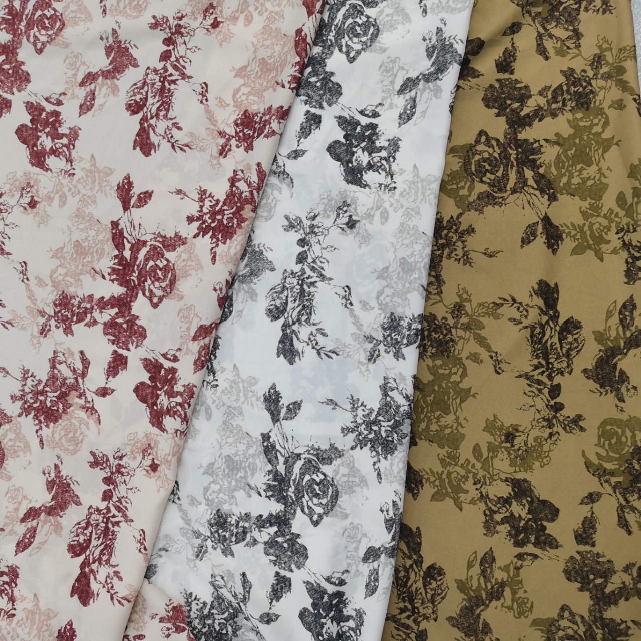 2024新款复古印花布料不透雪纺花朵印花布 女衬衫连衣裙印花面料