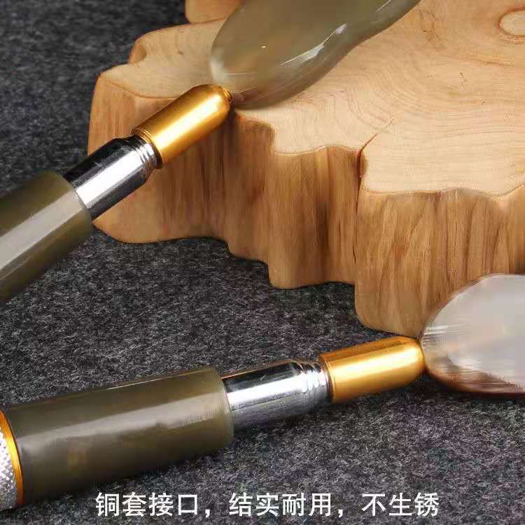 牛の角が伸縮してむずむずしています。|undefined