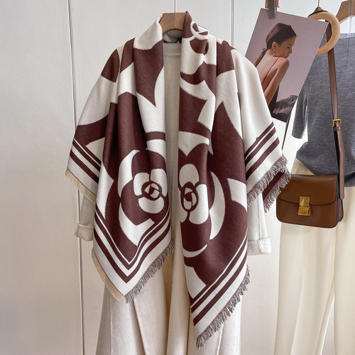 Autumn and winter new camellia scarf for women European and American style imitation cashmere square scarf thickened air-conditioned room warm shawl cloak