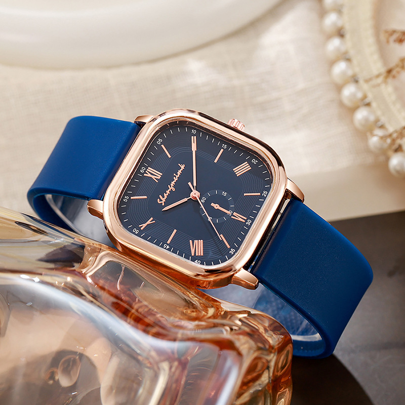 Estilo antiguo transfronterizo oro rosa cuadrado escala romana correa de silicona reloj de cuarzo para mujer venta directa de fábrica al por mayor