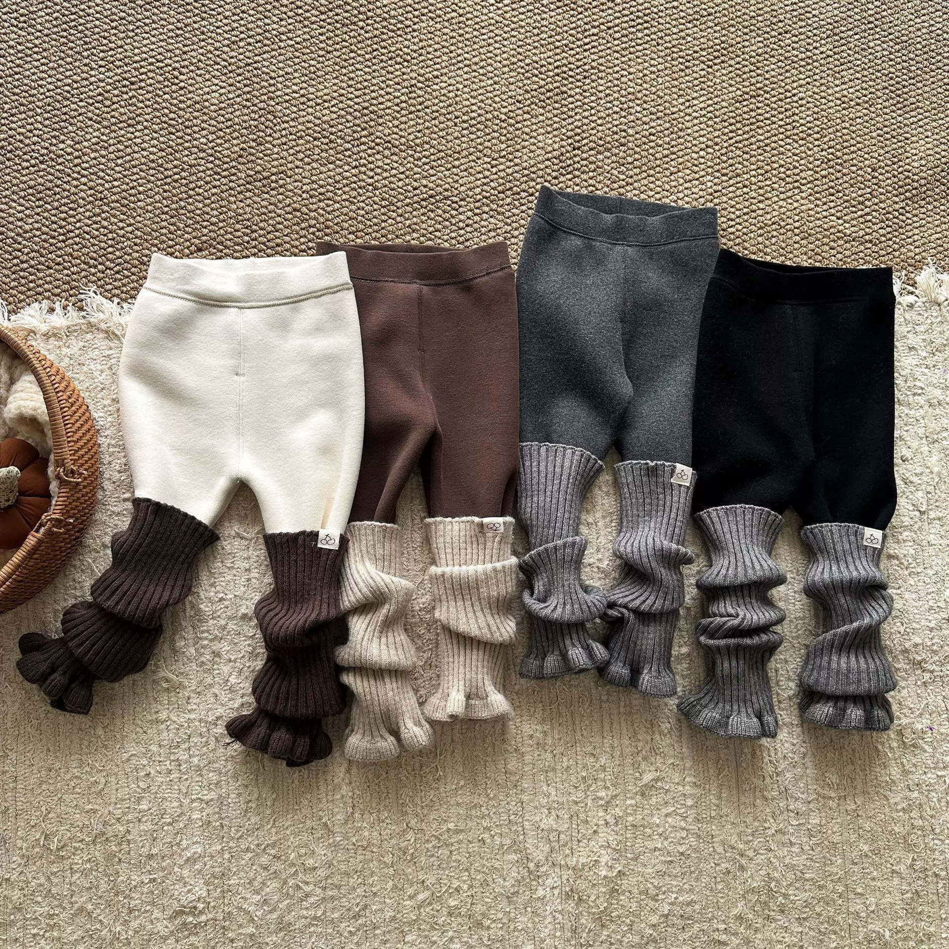 蔗梨童装女童裤子2025冬装加绒加厚超好看儿童打底裤外穿宝宝长裤