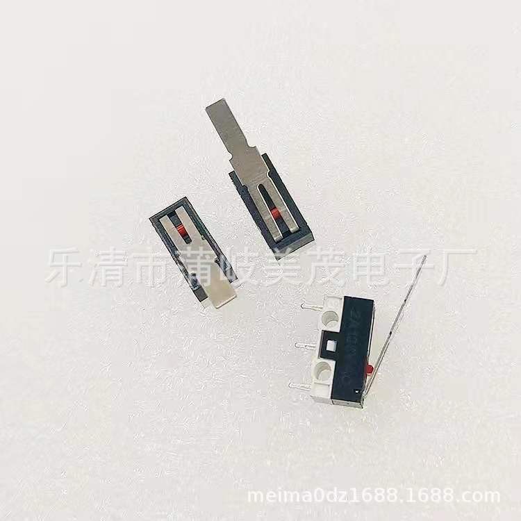 现货供应小型微动开关带滚轮鼠标微型开关三脚短柄微动开关微触开