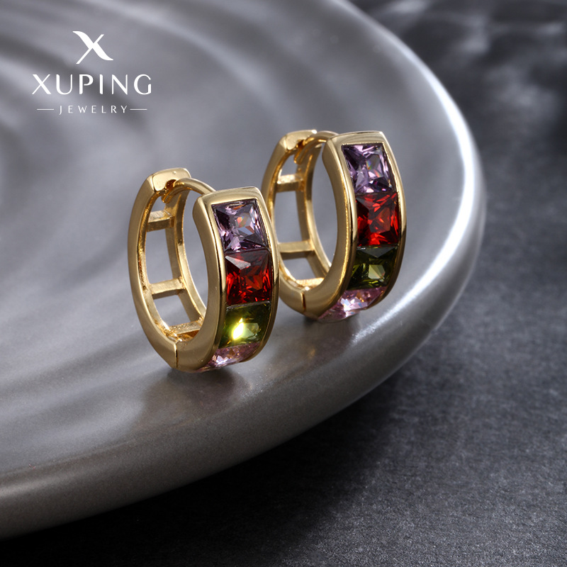 Joyas Xuping Pendientes cuadrados con incrustaciones de circonio Pendientes Pendientes de moda temperamento chapado en oro de 24K Pendientes de celebridades de Internet mujeres