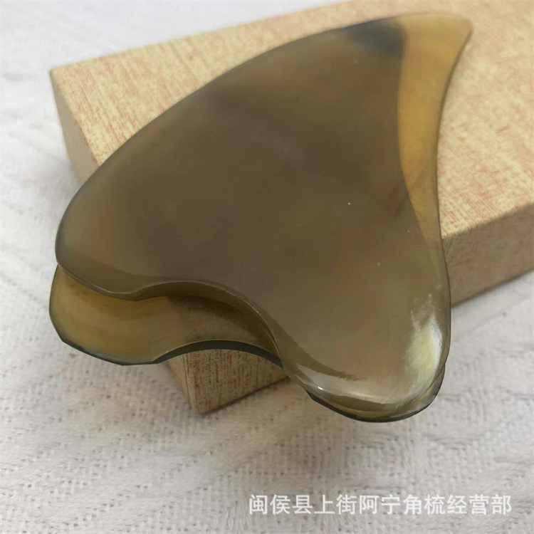 Heart Shaped Buffalo Horn Gua Sha Scraping Board 10-11cm for Back Neck Body Care quality and texture