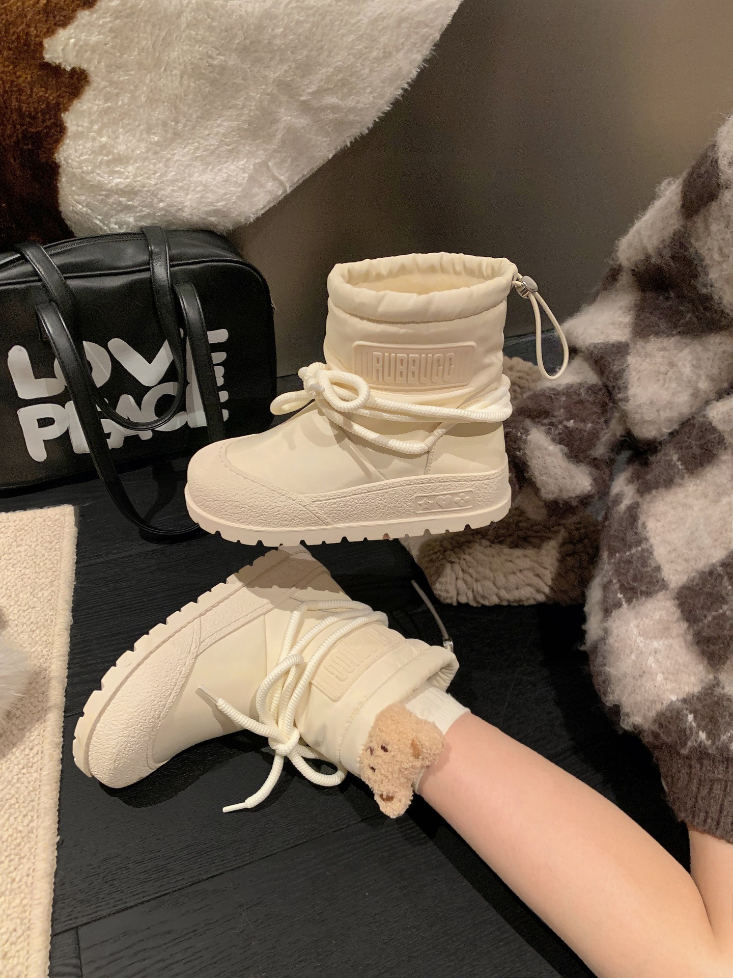 ShoeGlobe Damen-Schneestiefel aus echtem Leder mit dicker Sohle, Schnürung und warmem Futter – Herbst/Winter 2025 – Modisch, rutschfest, mit dicker Baumwollsohle_voghion.com