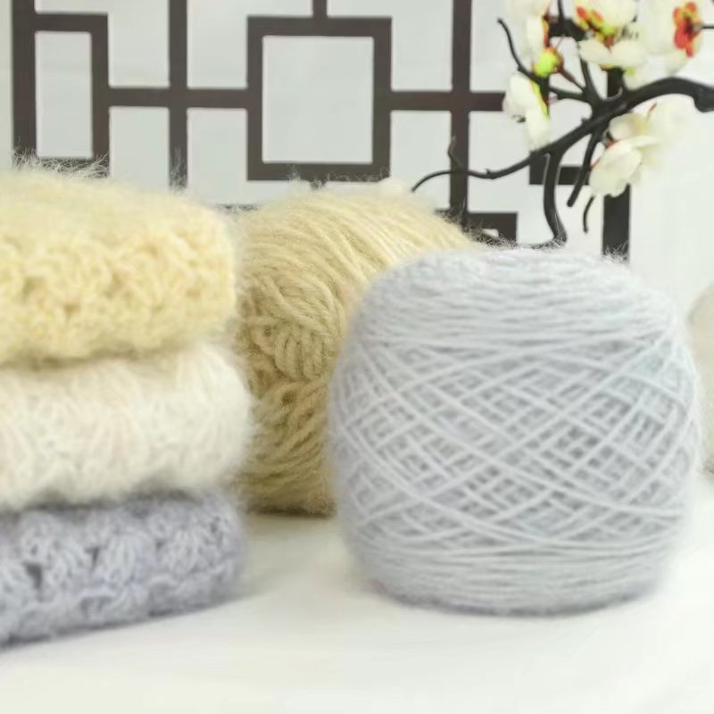 松鼠绒毛线3两大团手工diy编织围巾帽子毛衣松鼠纱亮丝长毛绒线团