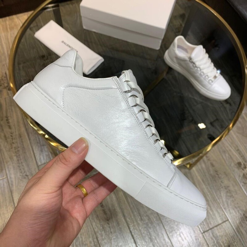 In-Stock 2026 New Model Shiny Panel Shoes, Patent Leather, Genuine Leather, Metal Buckle, Lace-Up, Thick-Soled, Height-Increasing, Versatile Trendy Shoes