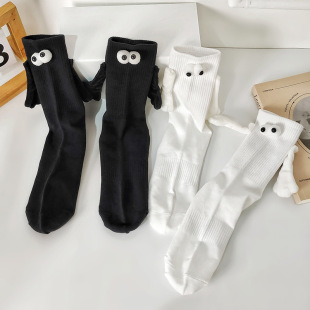 New creative funny couple pull socks magnet hand in hand couple funny socks cute cartoon couple socks in stock