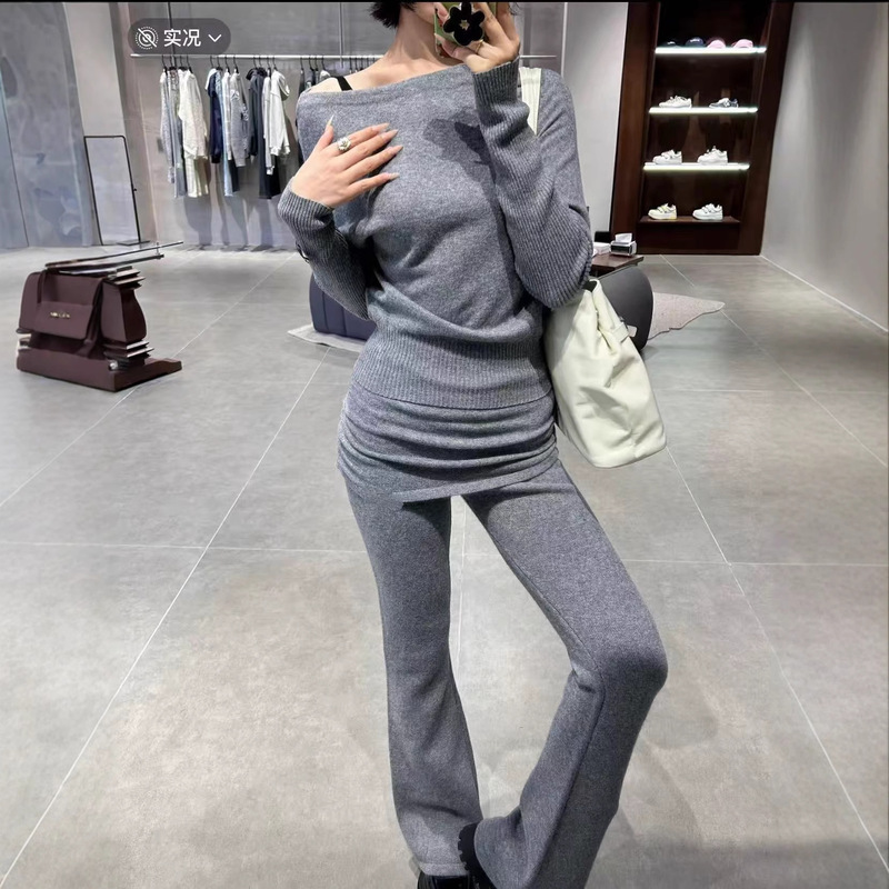 25 Autumn/Winter Asymmetrical Shoulder Loose Knit Off-Shoulder Sweater—+Pleated Design Knit Flared Skirt Pants