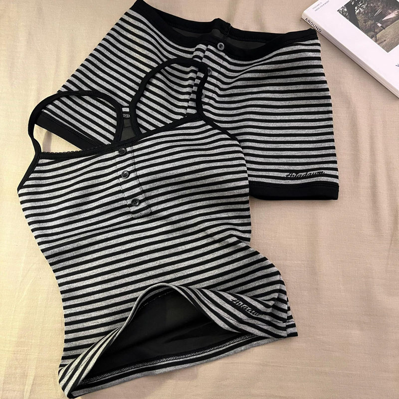 Korean-Style Simple and Casual Striped Camisole Pajamas for Women, Summer Style, Can Be Worn Outside, Slim-Fit Tank Top and Shorts Loungewear Two-Piece Set