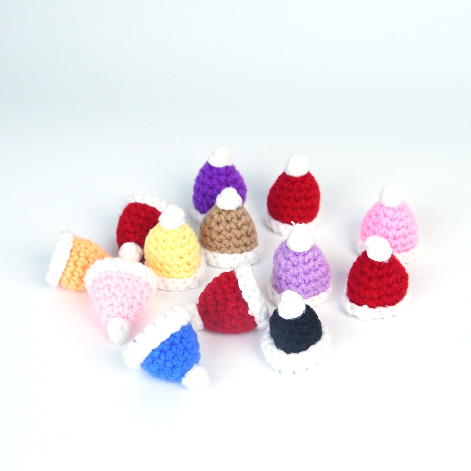 手工毛线钩织成品帽子娃娃装饰帽编织公仔装饰帽钩针玩偶包包挂件