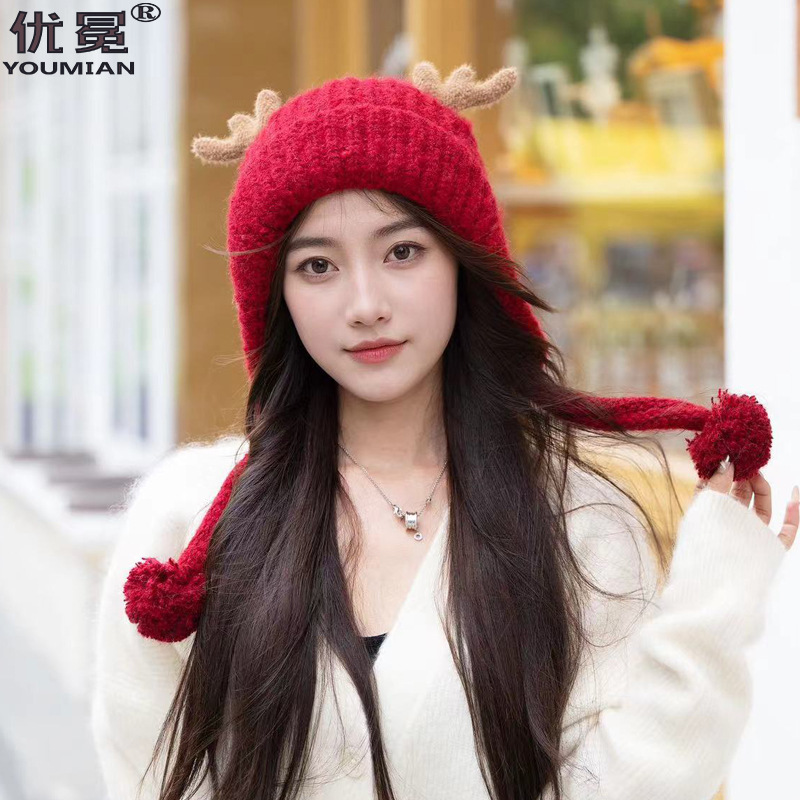 Sombrero de punto de cuerno de ciervo de Navidad, sombrero de lana caliente para mujeres otoño y invierno, gorra de orejas rojas encantadora y veludo para mostrar la cara pequeña