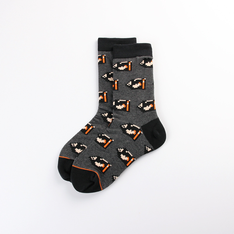 Juego de dibujos animados Marima casual deportes jacquard pareja de algodón de mujer calcetines de media pantorrilla calcetines de marea medias de hombre