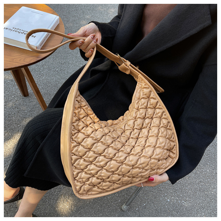 Wide Shoulder Strap Messenger Bag Casual Soft Leather Tote Embroidery Thread Single Shoulder Fashion Underarm Bag display picture 3