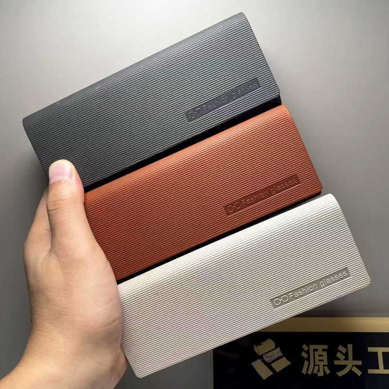 Ready-Made High-End Glasses Case, Customizable, Anti-Drop, Portable, College Style, for Men and Women, Myopia Glasses Storage Box, Pressure-Resistant Ready-Made High-End Glasses Case, Customizable, Anti-Drop, Portable, College Style, for Men and Women, Myopia Glasses Storage Box, Pressure-Resistant