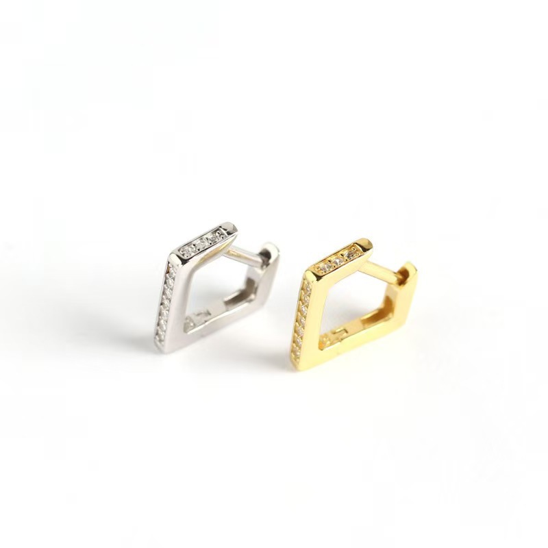 Nuevos perfiles de orejas triangulares de piedra de mar de diseño de nicho de alta sensación aretes de orejas de vacaciones de playa