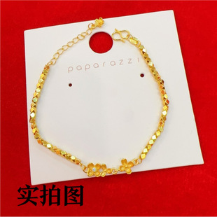 ���P���S��ɫ��˼���ĵ����Ů �W�tͬ��r��������ִ������Ů
