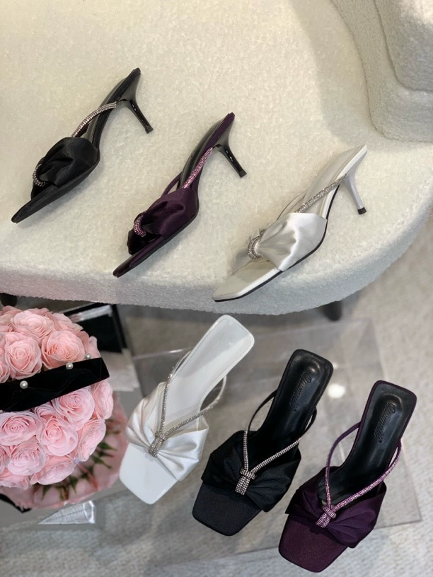 Новые стразы с квадратными каблуками прохладные тапочки для женщин весной 2025