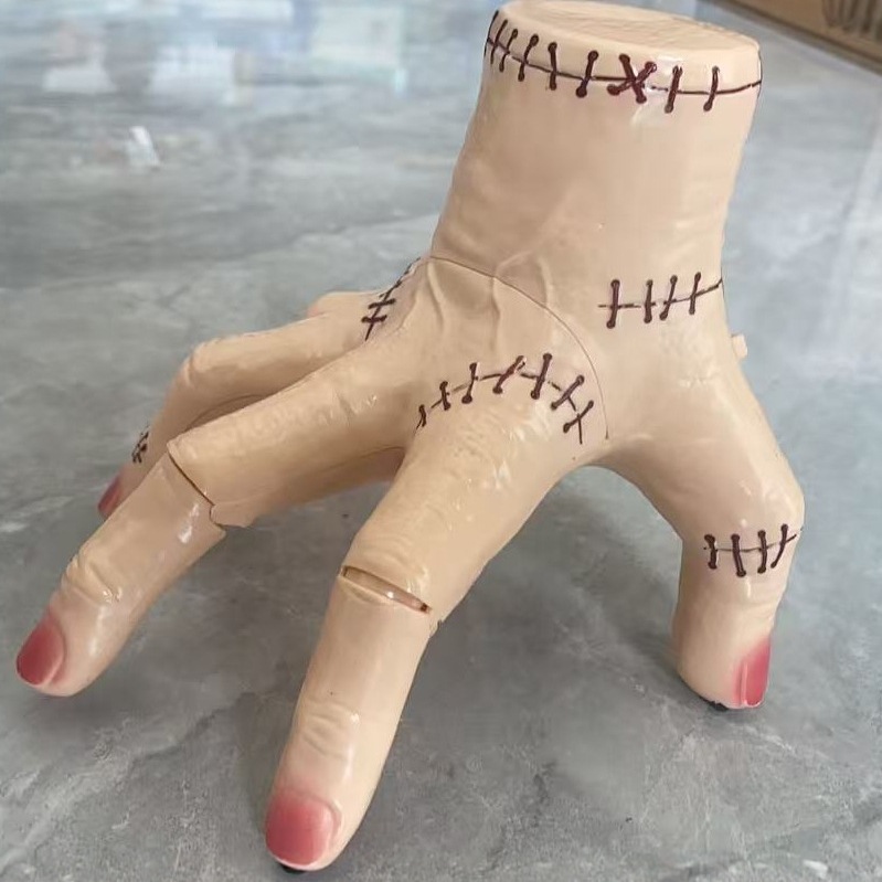 Transfronterizo Halloween Adams se arrastró manos rotas juguetes extraños iluminación música simulación de manos juguetes de hechicería