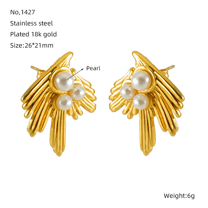 Nuevos pendientes irregulares franceses de alta gama para mujer Pendientes de perlas de golondrina de 18 quilates Pendientes de acero de titanio con personalidad de moda