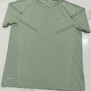 New Ice Silk Sports T-Shirt Men's Quick-Drying Summer Thin Running Short-Sleeved Sports Basketball Tops Training Clothes