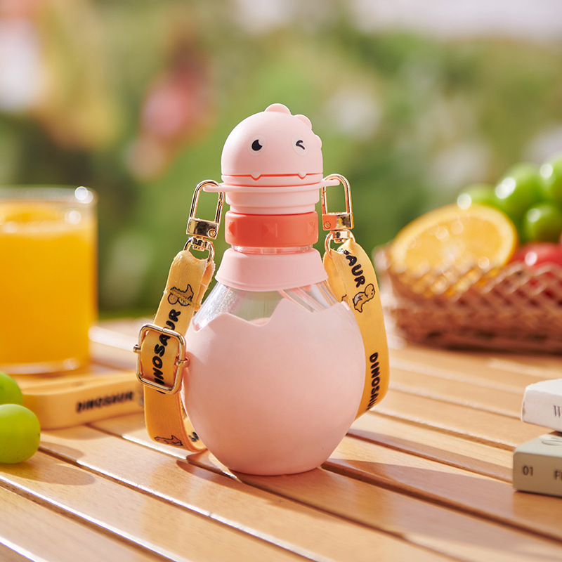 Beber taza de dibujos animados taza de paja tritan material bebé beber gran vientre taza niños beber taza estudiante al por mayor