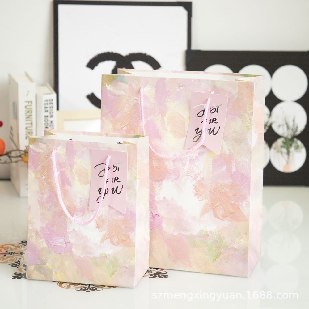 Bolsa de degradado pintada rosa; cartón blanco; pequeño: 18*10*23cm