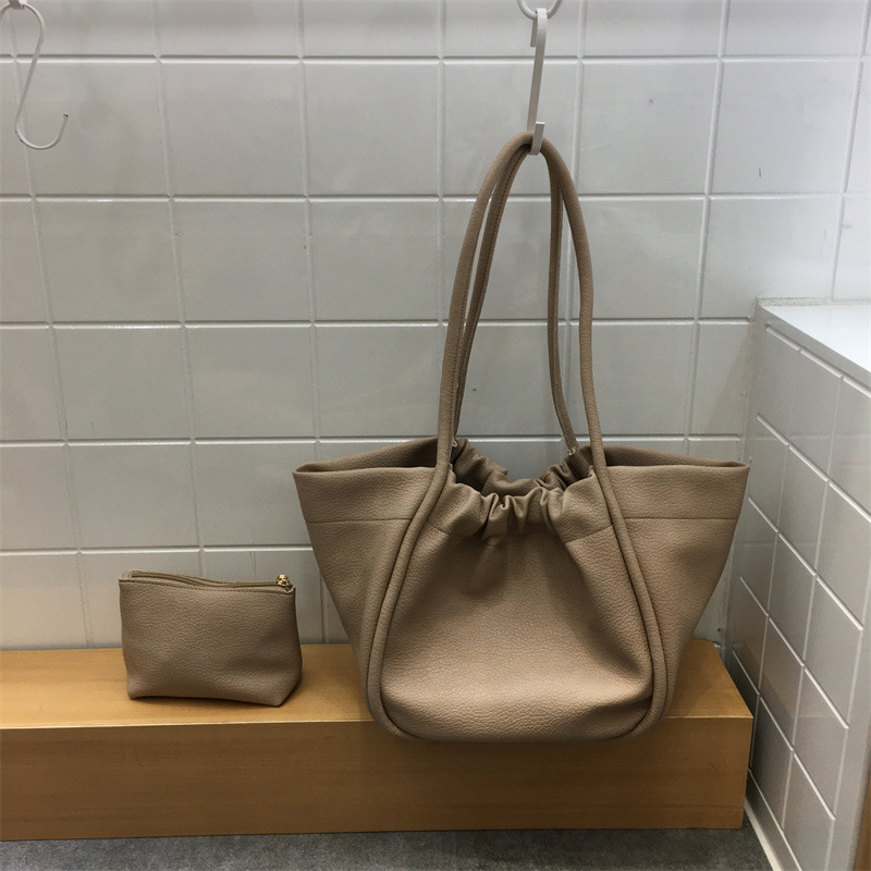 翼の包みの新型の個性の潮流のシングル肩の脇の下のフランスの小さい大衆のしわの手提げの脇の下の女性のバッグの大容量の女性のカバン|undefined