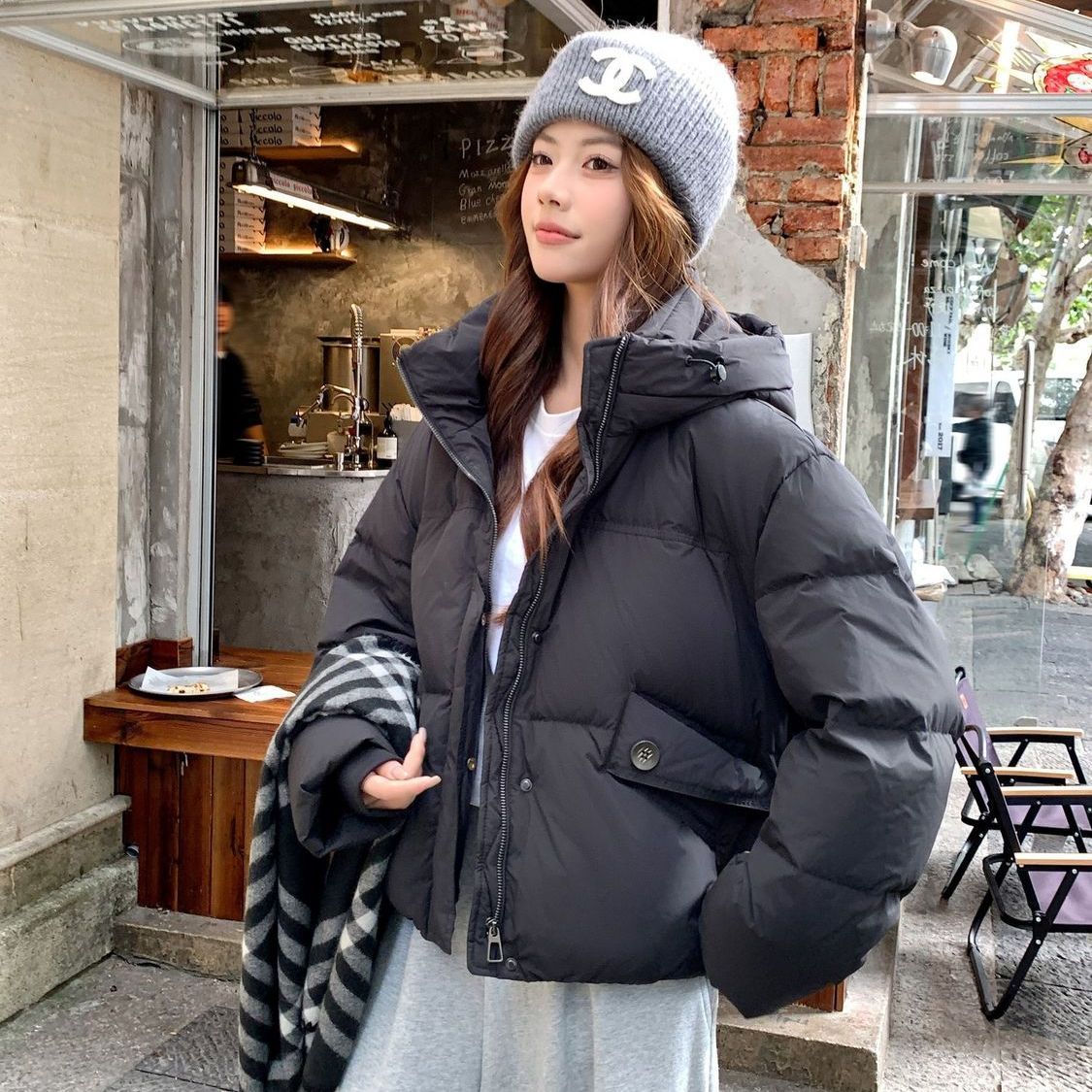 검은색