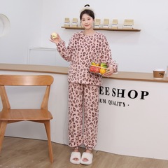 豹纹珊瑚绒睡衣女冬季加厚加绒保暖圆领套头长袖长裤家居服两件套