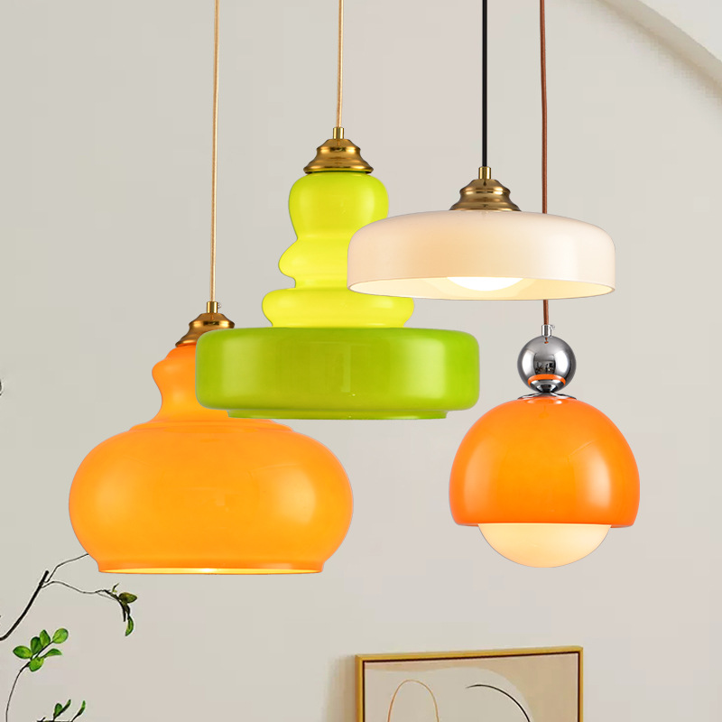 Lámpara medieval nórdica crema lámpara de ventana moderna minimalista dormitorio cabecera lámpara retro comedor bar pequeño candelabro