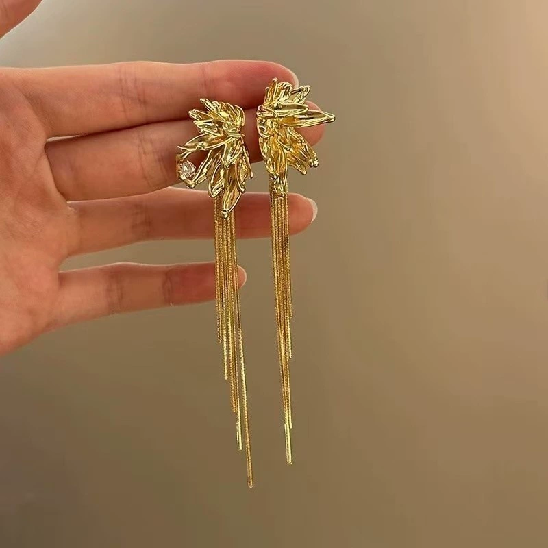 Sophisticated earrings, light luxury style