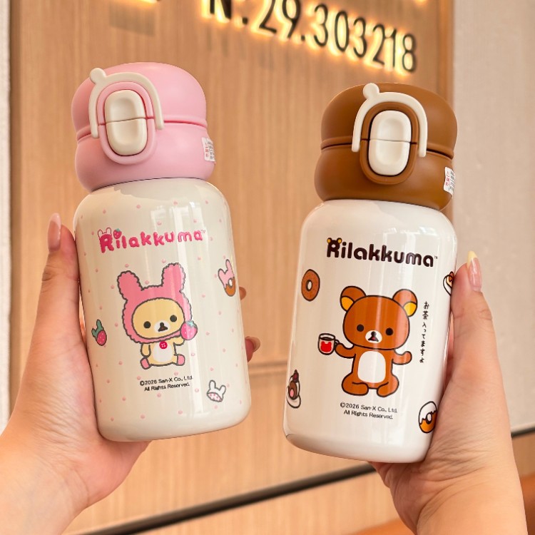 Taza de agua de oso fácil caricatura encantadora taza de aislamiento de niños y niñas de alto valor facial para estudiantes de primaria a la escuela taza de paja portátil a prueba de fugas