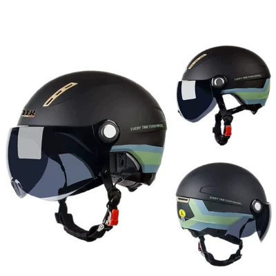 Motosiklet kaskı (dəbilqə): universal for all seasons, adjustable head circumference