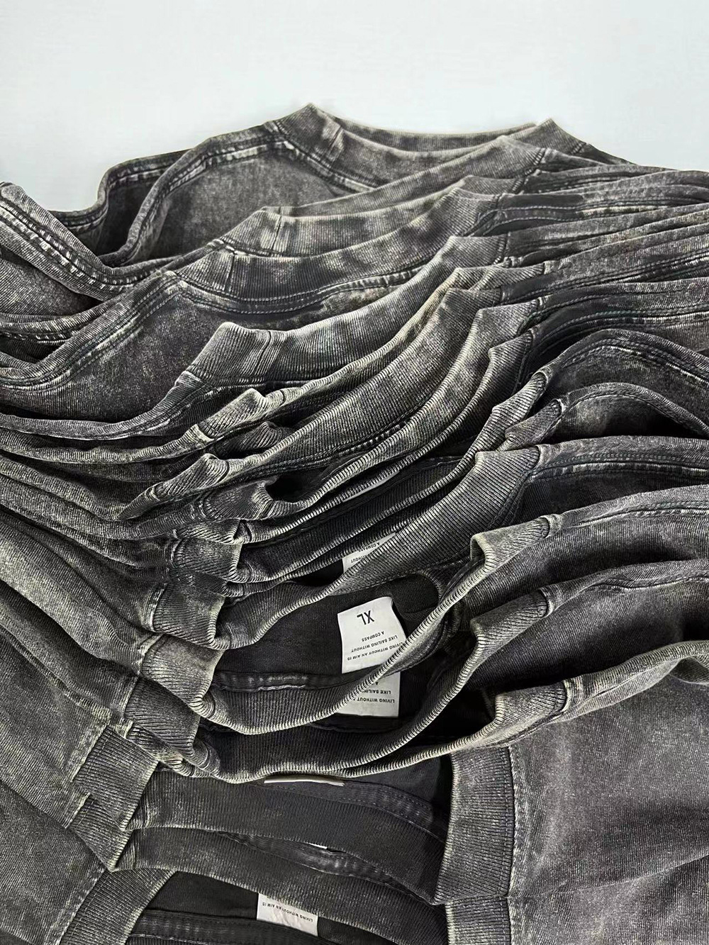 Comercio exterior lavado con agua camiseta de manga corta hombre nuevo cuello redondo de verano suelto sobretamaño americano retro in camisas de moda