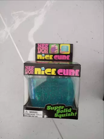 Square glitter pinch-blue