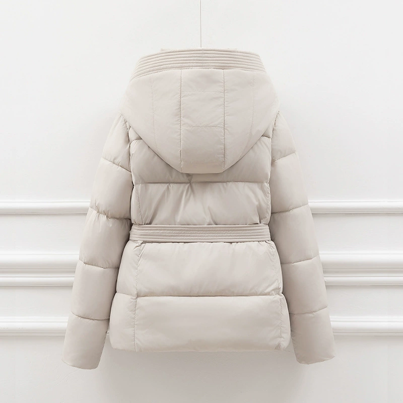 Черная хлопковая куртка для женщин, новинка 2024 года, зимнее толстое пальто больших размеров, миниатюрное короткое хлопковое пальто с завышенной талией