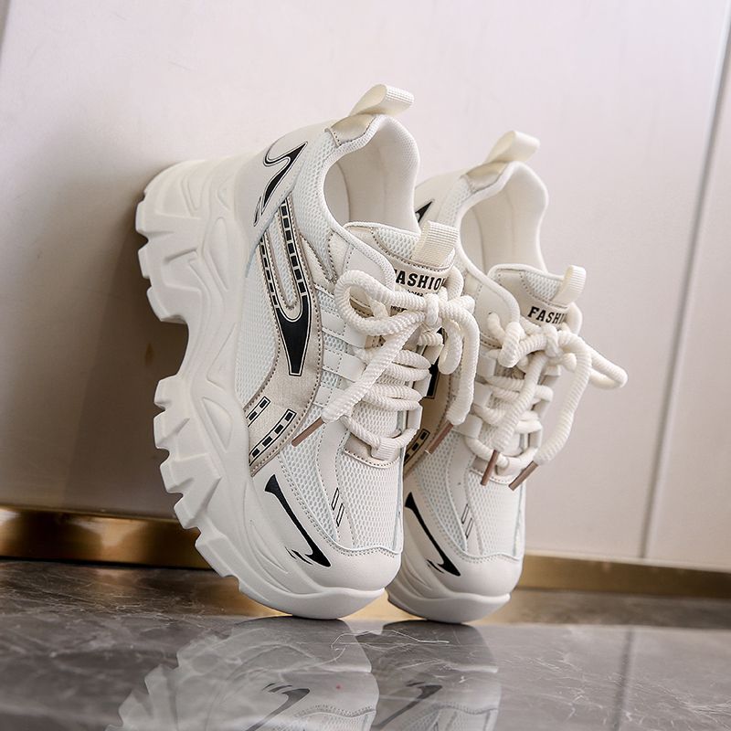 2025년 가을 여성 신발 새로운 메쉬 내부 강화 운동화 작은 사람들을 위한 인기 두꺼운 밑창 아빠 신발 인터넷 연예인 슈퍼 핫