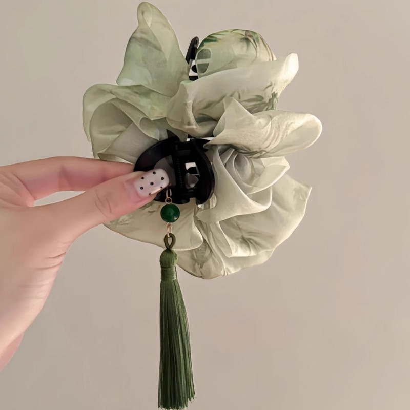 レトロな蝶結び雲タッセルメッシュクリップ女性のための 2025 新しいファッションサメクリップヘアアクセサリーヘアピン|undefined