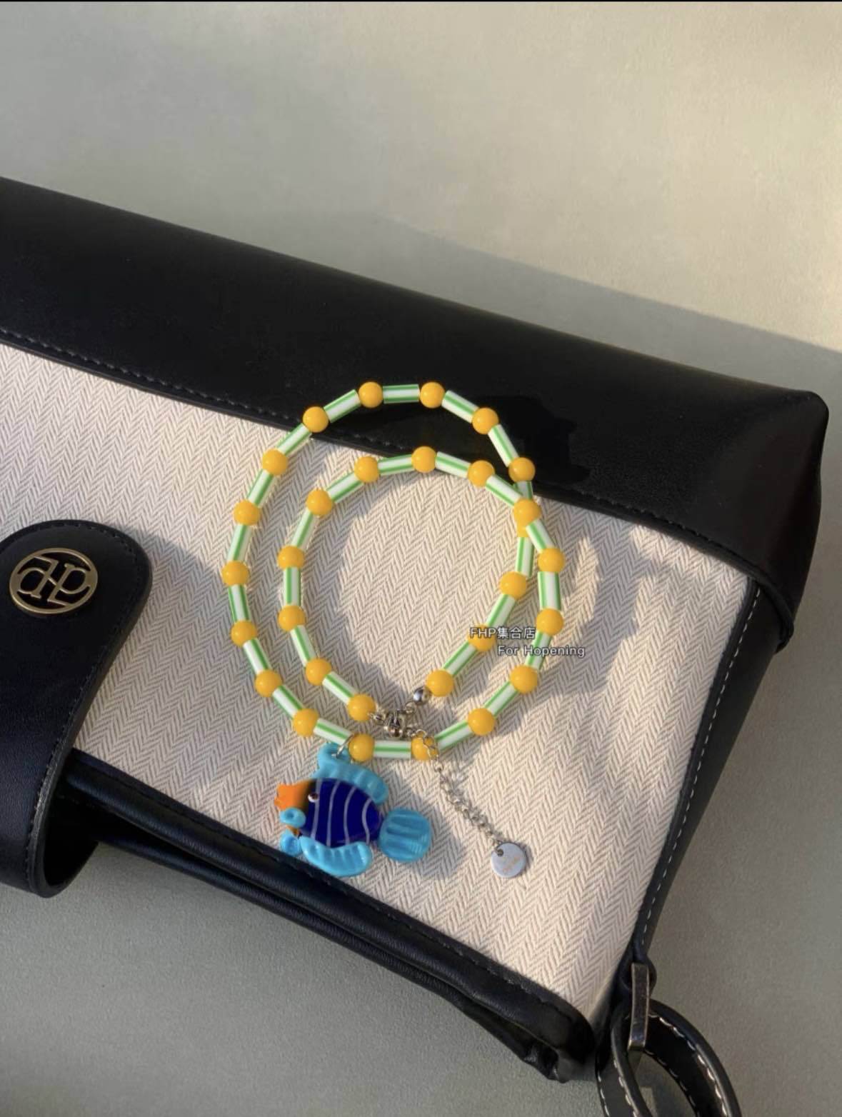 20g Weight Resin Pendant Material Pendant Necklace Classification Resin Chain Material Beaded Chain Chain Type 1 Piece Quantity Party, Street Occasion Resin Material Fish Pattern All Seasons Season Women's Gender Cartoon Style, Cute Style Cartoon Style Cute Fish Resin Beaded Chain Beaded Necklaces Wholesale 5