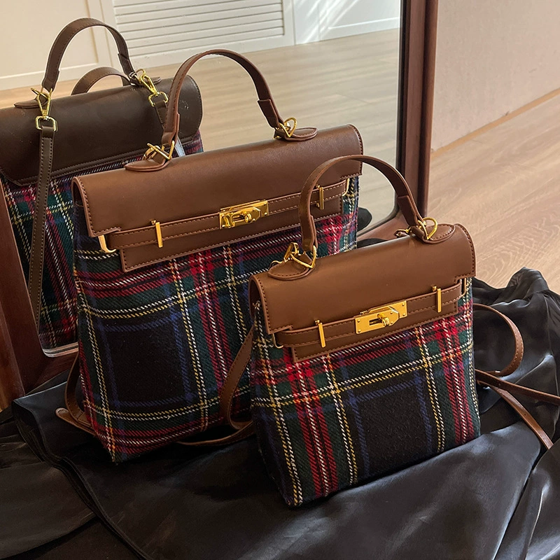 Сумка большой емкости 2024 новый модный дикий рюкзак женская ручная сумка чувство путешествия рюкзак