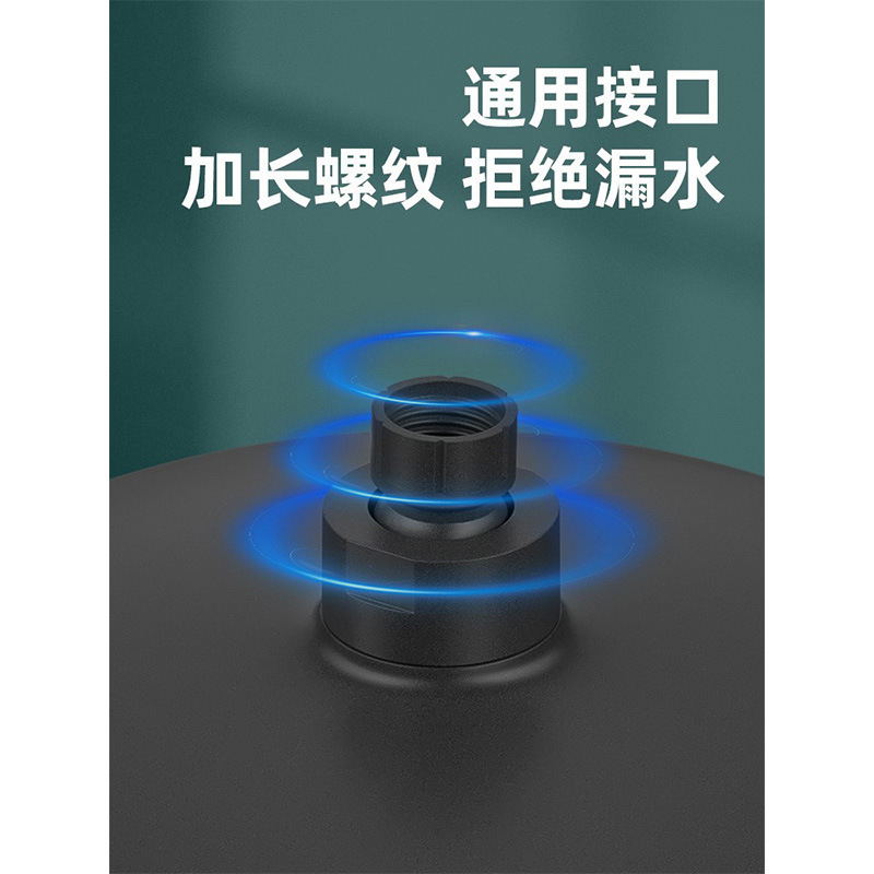 過給シャワーシャワーヘッドがシャワーを浴びている大きなシャワーヘッドがシャワーを浴びている浴室のシャワーヘッドがシャワーを浴びている|undefined